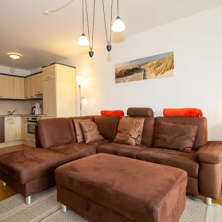 Апартаменты Kurpark-residenz 141